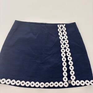 Lilly Pulitzer Navy Blue SKORT with White Accents Size 4